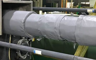 注塑機(jī)<a href=http://m.newlichen.cn/e/tags/?tagname=%E4%BF%9D%E6%B8%A9%E8%A1%A3 target=_blank class=infotextkey>保溫衣</a>的好處